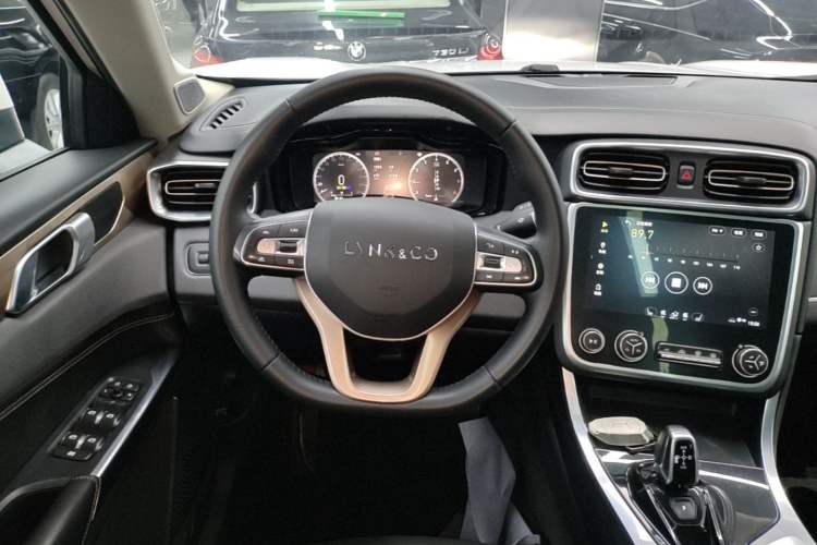 Used Lynk & Co 01 2017 2.0T Two-Wheel Drive Pro Edition Steering Wheel