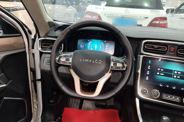 Used Lynk & Co 01 2017 2.0T Two-Wheel Drive Pro Edition Steering Wheel