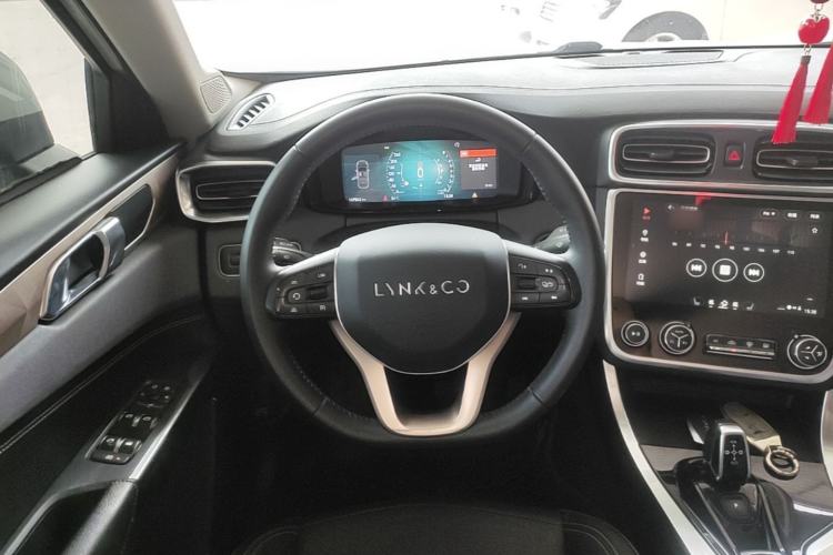Used Lynk & Co 01 2017 2.0T Two-Wheel-Drive Version Steering Wheel