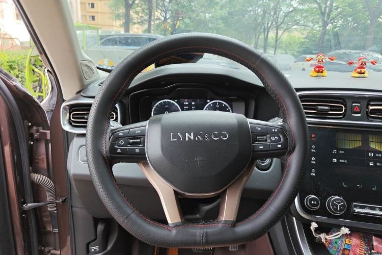 Used Lynk & Co 01 2017 2.0T Two-Wheel-Drive Version Steering Wheel