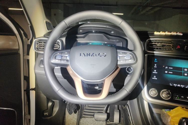 Used Lynk & Co 01 2017 2.0T Two-Wheel Drive Pro Edition Steering Wheel