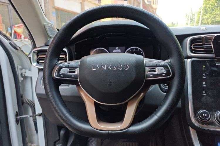 Used Lynk & Co 01 2017 2.0T Two-Wheel Drive Pro Edition Steering Wheel