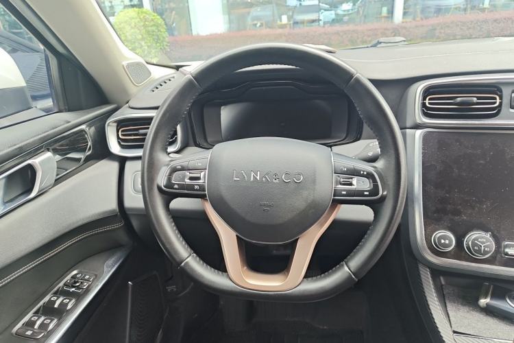 Used Lynk & Co 01 2017 2.0T Two-Wheel Drive Pro Edition Steering Wheel