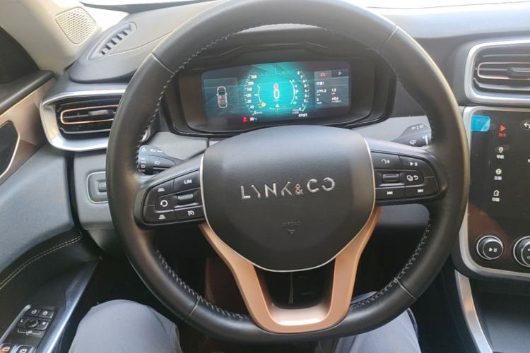 Used Lynk & Co 01 2017 2.0T Two-Wheel-Drive Version Steering Wheel