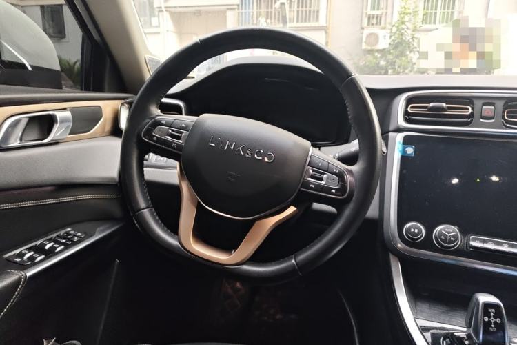 Used Lynk & Co 01 2017 2.0T Two-Wheel Drive Pro Edition Steering Wheel