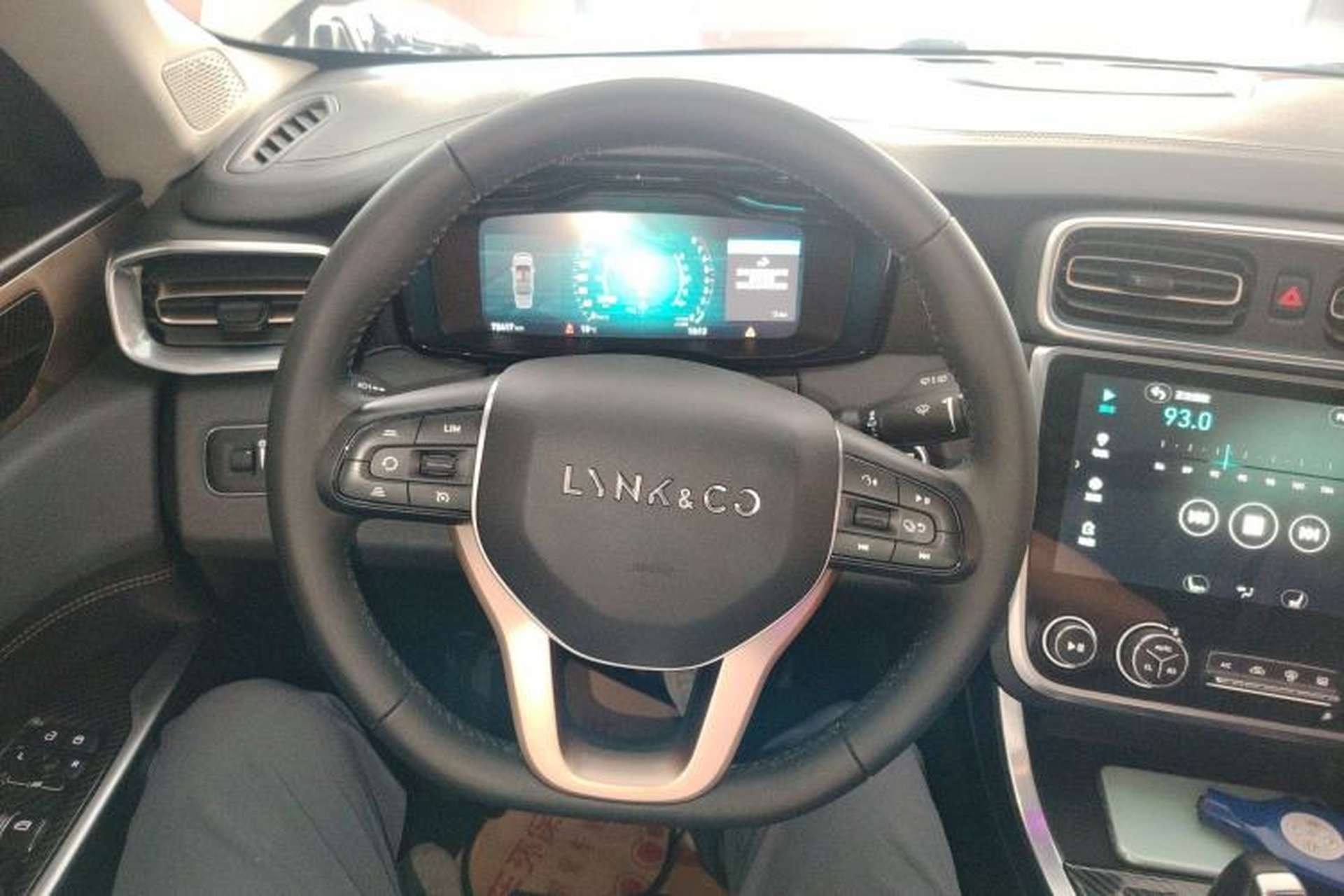 Used Lynk & Co 01 2017 2.0T Two-Wheel-Drive Version Steering Wheel