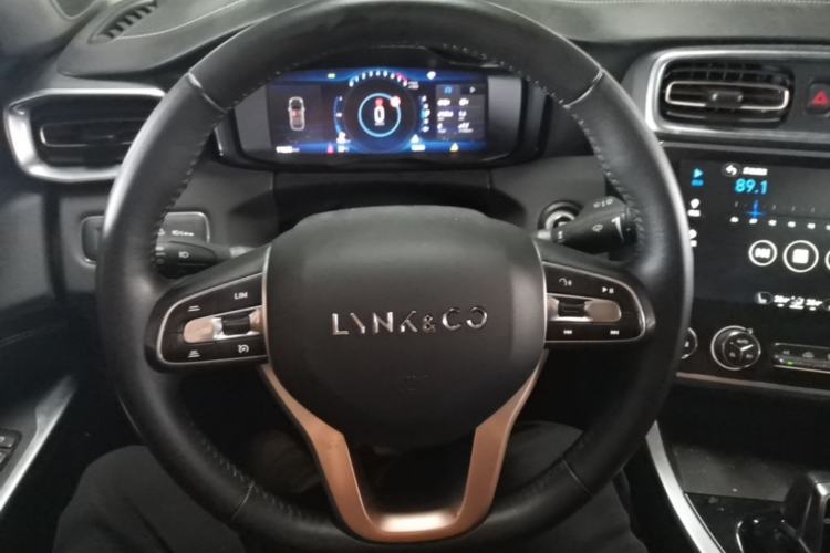 Used Lynk & Co 01 2017 2.0T Two-Wheel Drive Pro Edition Steering Wheel