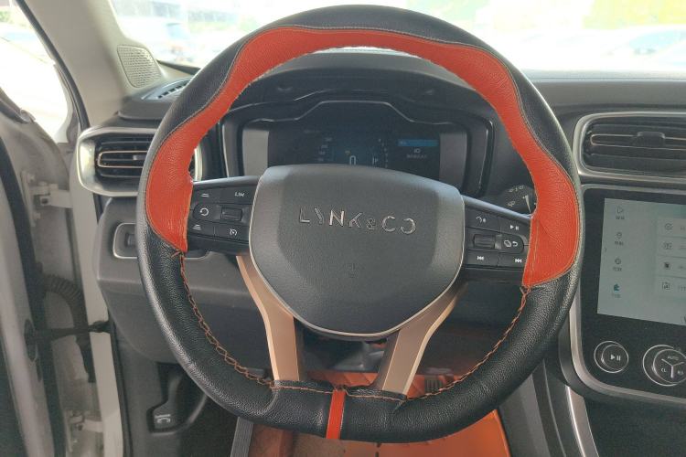 Used Lynk & Co 01 2017 2.0T Two-Wheel-Drive Version Steering Wheel