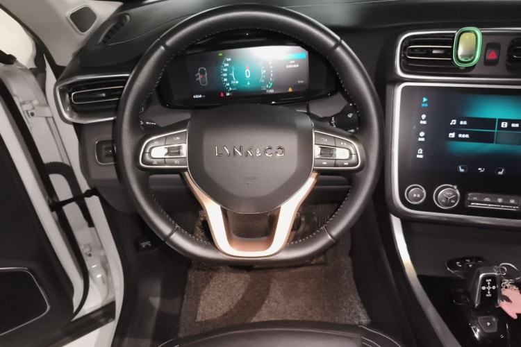 Used Lynk & Co 01 2017 2.0T Two-Wheel Drive Pro Edition Steering Wheel