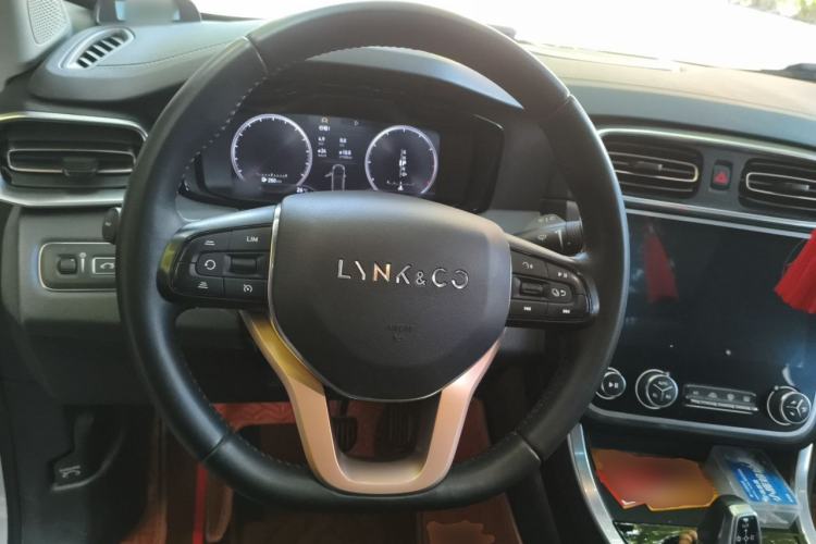Used Lynk & Co 01 2017 2.0T Two-Wheel Drive Pro Edition Steering Wheel