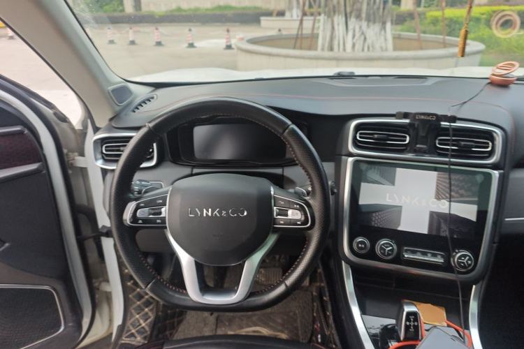 Used Lynk & Co 01 2017 2.0T Four-Wheel Drive Pro Edition Steering Wheel