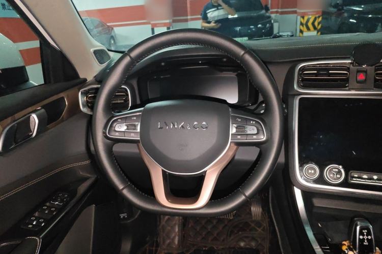 Used Lynk & Co 01 2017 2.0T Two-Wheel Drive Pro Edition Steering Wheel