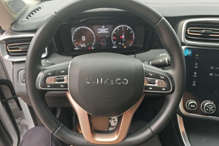 Used Lynk & Co 01 2017 2.0T Two-Wheel Drive Pro Edition Steering Wheel
