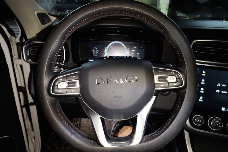 Used Lynk & Co 01 2017 2.0T Four-Wheel Drive Pro Edition Steering Wheel