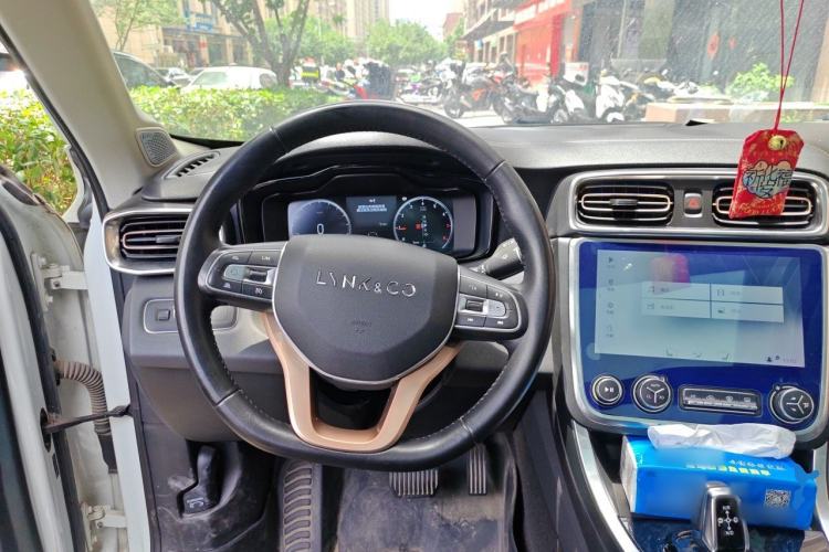 Used Lynk & Co 01 2017 2.0T Two-Wheel Drive Pro Edition Steering Wheel
