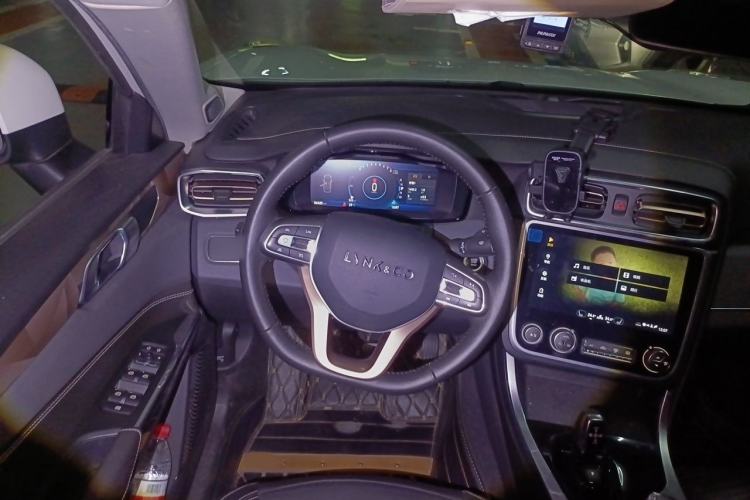 Used Lynk & Co 01 2017 2.0T Two-Wheel Drive Pro Edition Steering Wheel