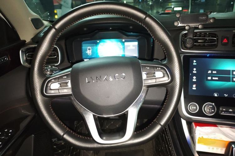 Used Lynk & Co 01 2017 2.0T Four-Wheel Drive Pro Edition Steering Wheel