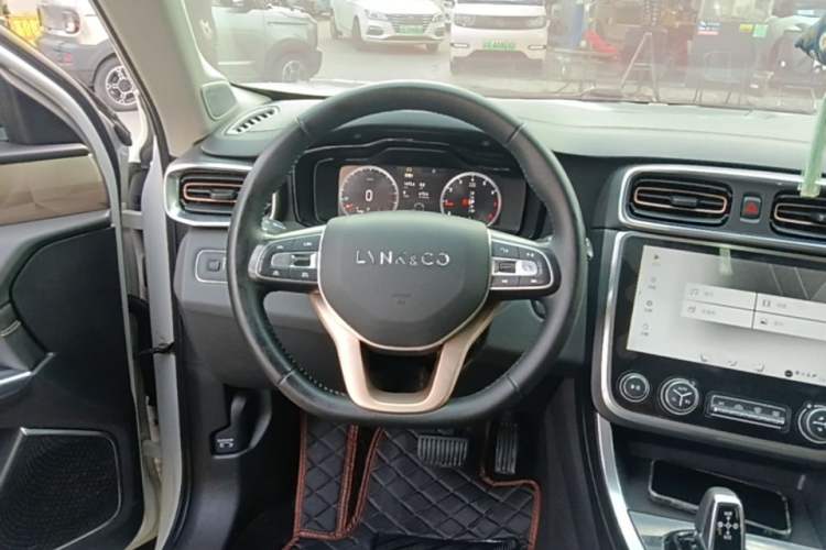 Used Lynk & Co 01 2017 2.0T Two-Wheel Drive Pro Edition Steering Wheel