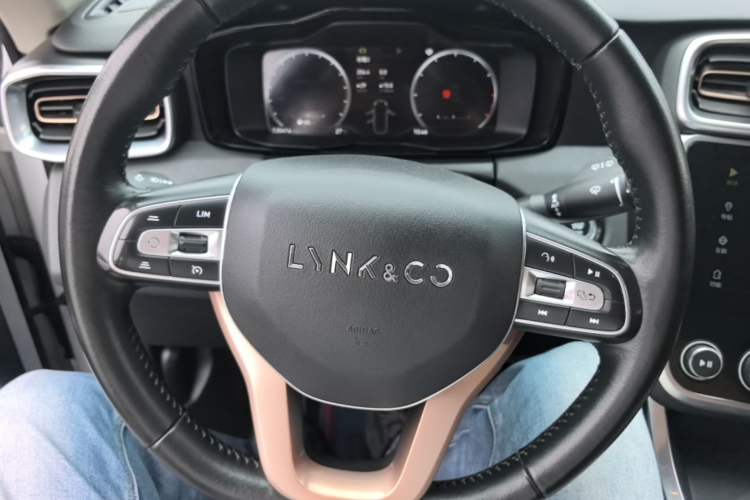 Used Lynk & Co 01 2017 2.0T Two-Wheel Drive Pro Edition Steering Wheel
