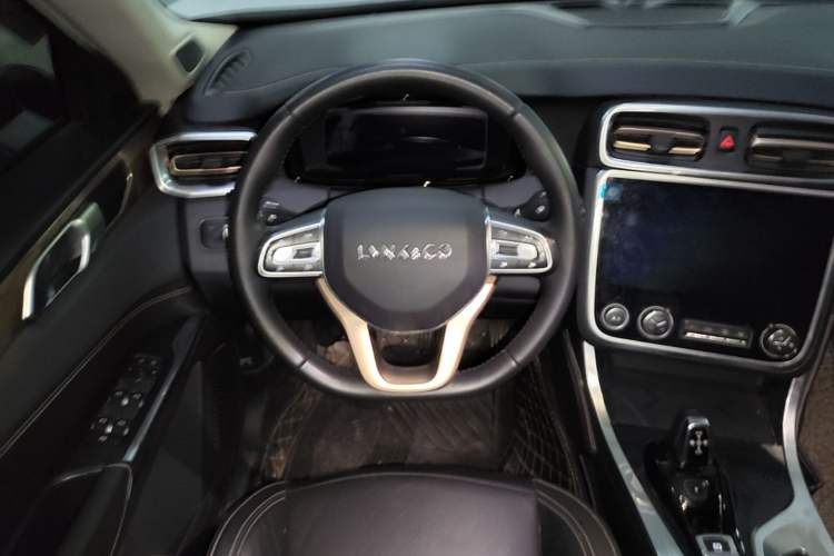 Used Lynk & Co 01 2017 2.0T Two-Wheel Drive Pro Edition Steering Wheel