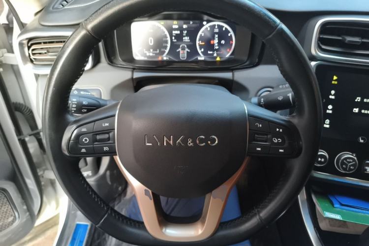 Used Lynk & Co 01 2017 2.0T Two-Wheel-Drive Version Steering Wheel