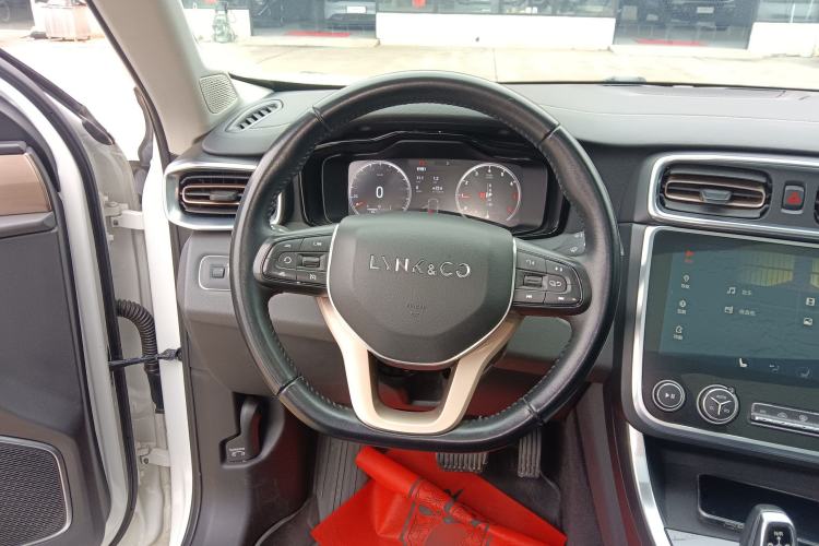 Used Lynk & Co 01 2017 2.0T Two-Wheel-Drive Version Steering Wheel