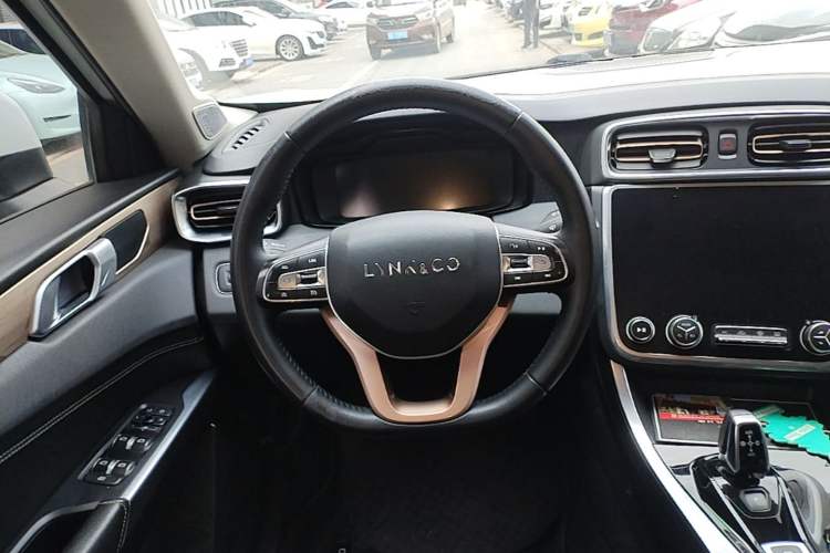 Used Lynk & Co 01 2017 2.0T Two-Wheel Drive Pro Edition Steering Wheel
