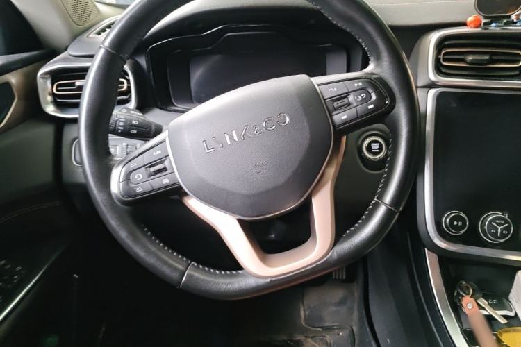 Used Lynk & Co 01 2017 2.0T Two-Wheel-Drive Version Steering Wheel