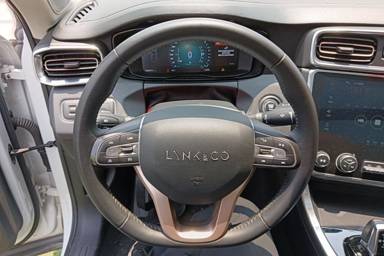Used Lynk & Co 01 2017 2.0T Two-Wheel Drive Pro Edition Steering Wheel