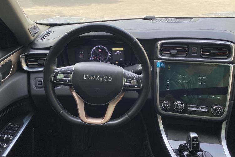 Used Lynk & Co 01 2017 2.0T Two-Wheel Drive Pro Edition Trunk