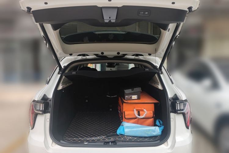 Used Lynk & Co 01 2017 2.0T Two-Wheel Drive Pro Edition Trunk