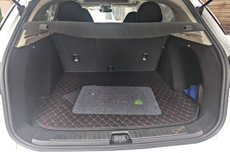 Used Lynk & Co 01 2017 2.0T Two-Wheel-Drive Version Trunk