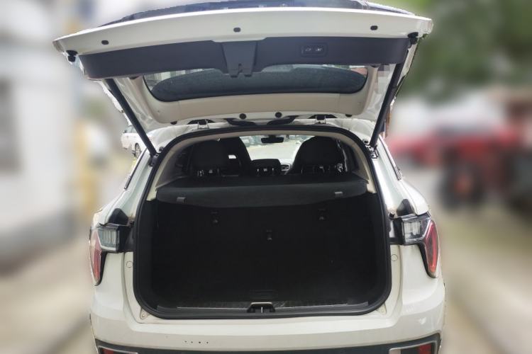 Used Lynk & Co 01 2017 2.0T Two-Wheel Drive Pro Edition Trunk