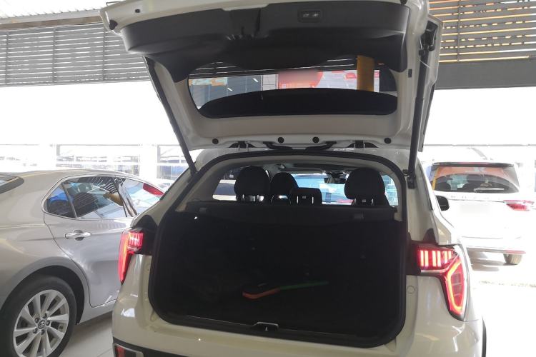 Used Lynk & Co 01 2017 2.0T Two-Wheel Drive Pro Edition Trunk