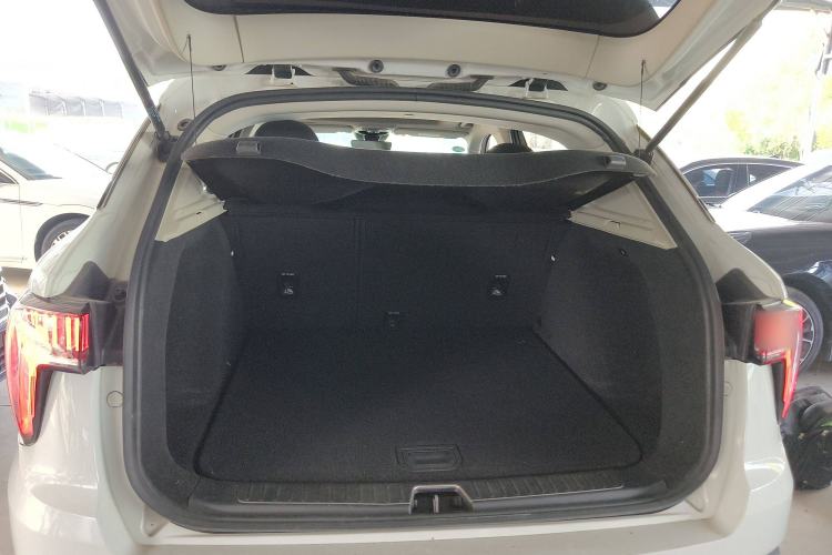 Used Lynk & Co 01 2017 2.0T Two-Wheel-Drive Version Trunk