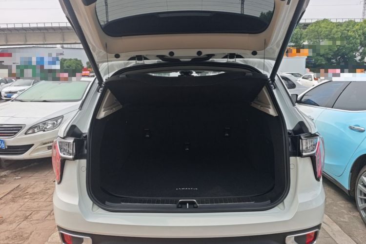 Used Lynk & Co 01 2017 2.0T Two-Wheel Drive Pro Edition Trunk