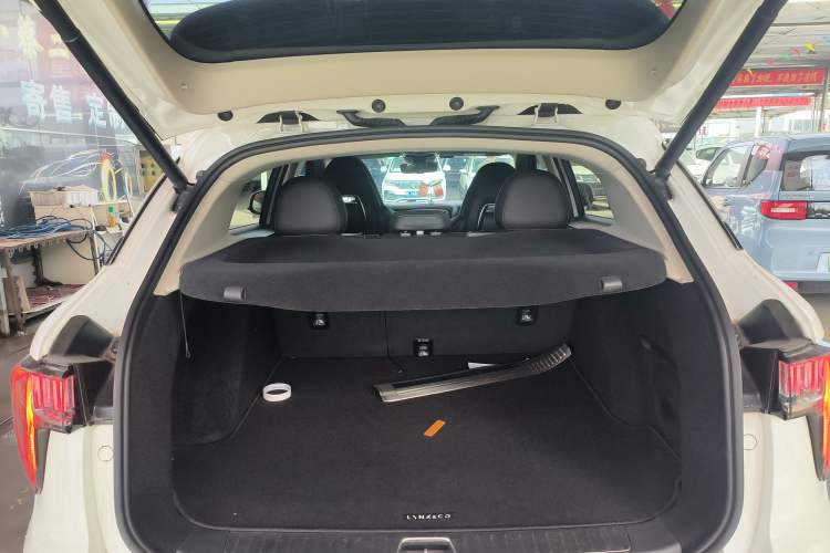Used Lynk & Co 01 2017 2.0T Two-Wheel Drive Pro Edition Trunk