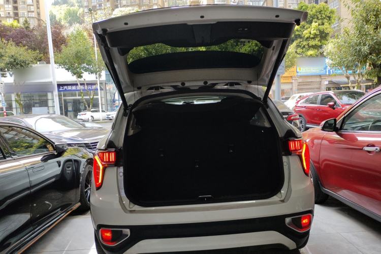 Used Lynk & Co 01 2017 2.0T Two-Wheel Drive Pro Edition Trunk