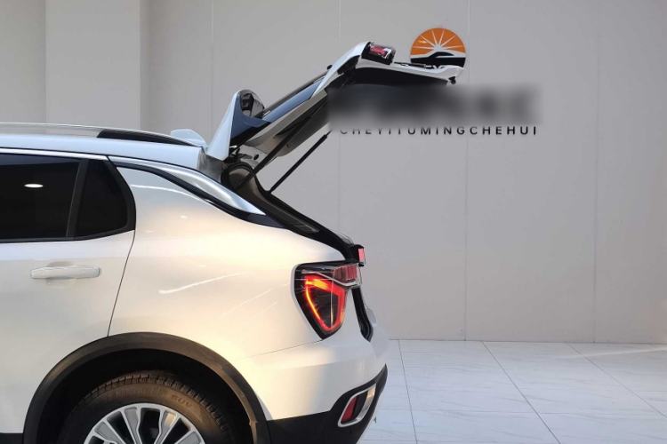 Used Lynk & Co 01 2017 2.0T Two-Wheel-Drive Version Trunk