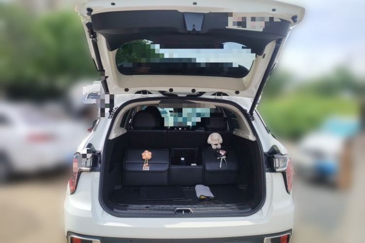 Used Lynk & Co 01 2017 2.0T Two-Wheel Drive Pro Edition Trunk