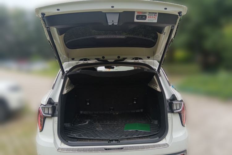 Used Lynk & Co 01 2017 2.0T Two-Wheel Drive Pro Edition Trunk