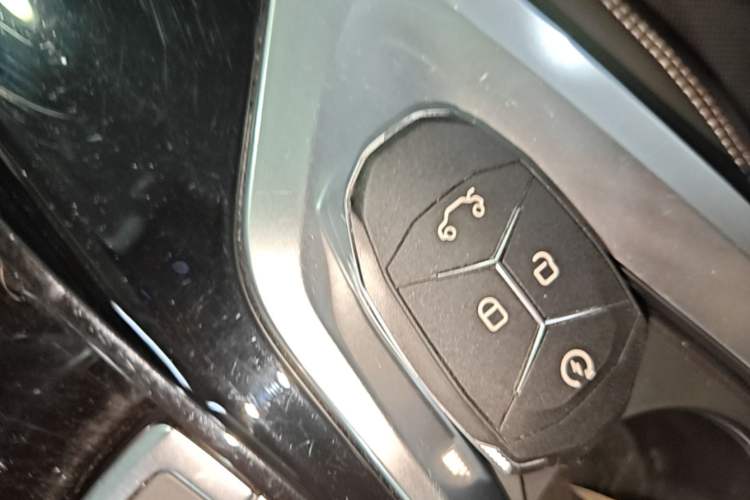 Used Lynk & Co 01 2017 2.0T Two-Wheel Drive Pro Edition Vehicle Key