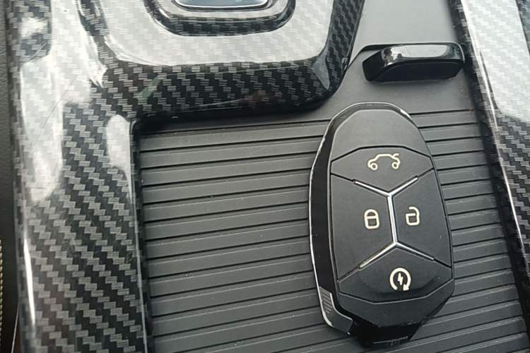 Used Lynk & Co 01 2017 2.0T Two-Wheel-Drive Version Vehicle Key