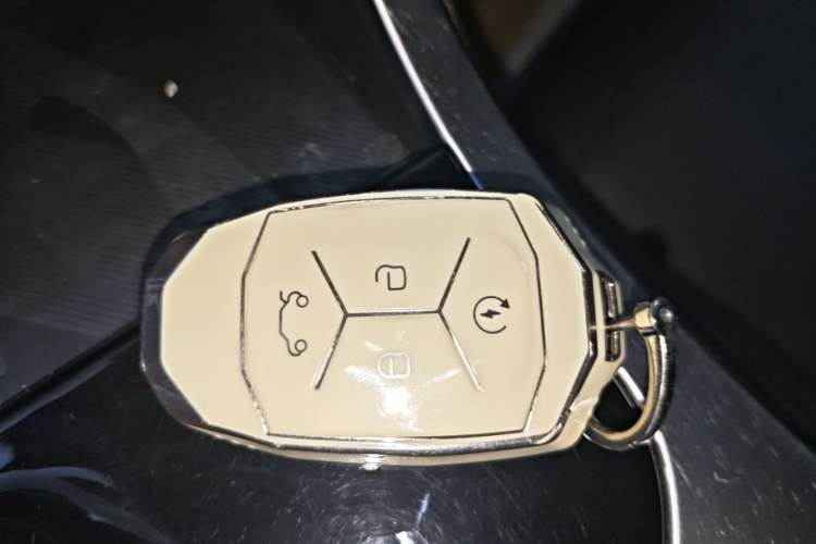 Used Lynk & Co 01 2017 2.0T Two-Wheel Drive Pro Edition Vehicle Key