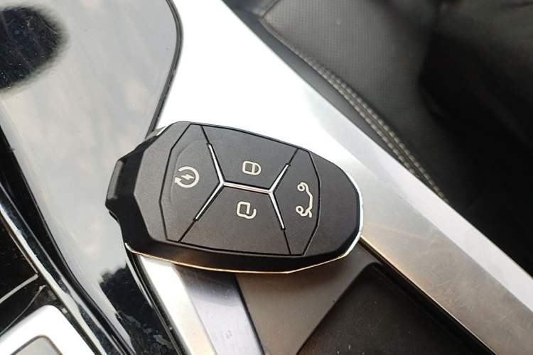 Used Lynk & Co 01 2017 2.0T Two-Wheel Drive Pro Edition Vehicle Key