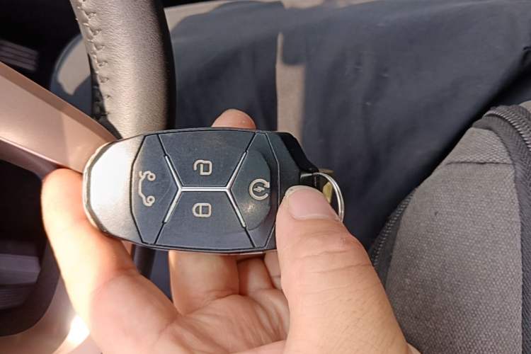 Used Lynk & Co 01 2017 2.0T Two-Wheel Drive Pro Edition Vehicle Key