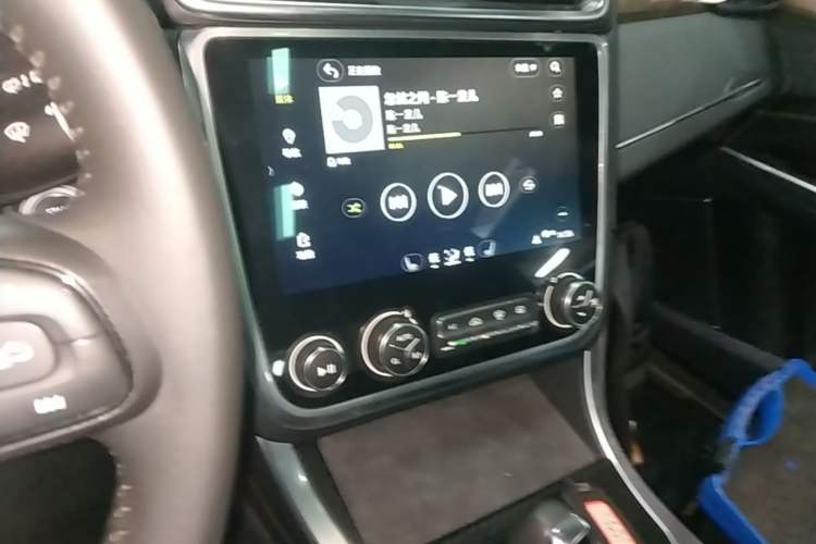 Used Lynk & Co 01 2018 2.0T Two-Wheel-Drive + Version Audio And AC Panel