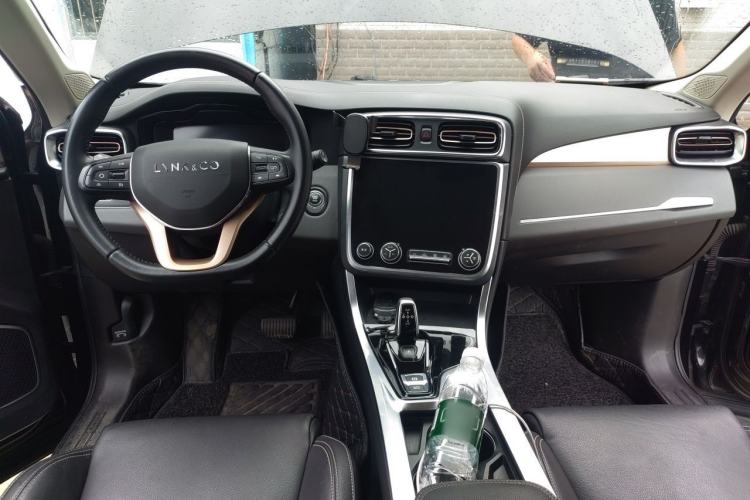 Used Lynk & Co 01 2018 2.0T Two-Wheel-Drive + Version Center Console