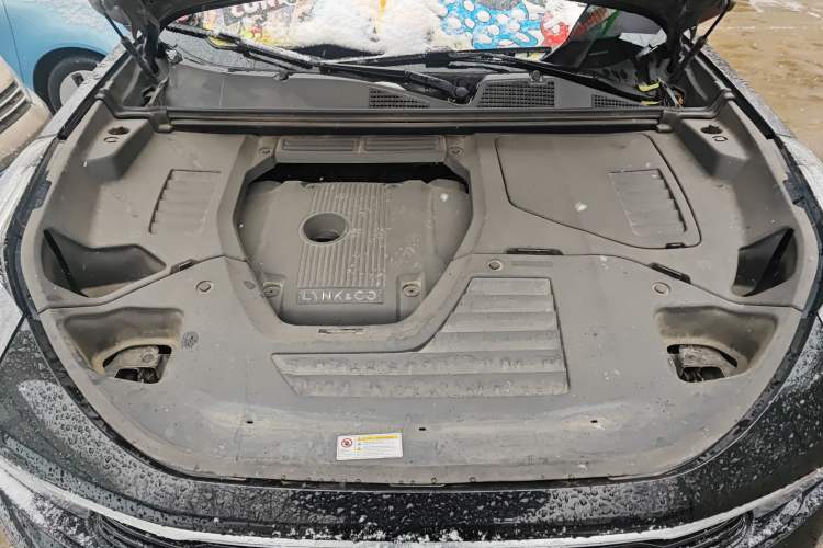 Used Lynk & Co 01 2018 2.0T Two-Wheel-Drive + Version Engine Bay