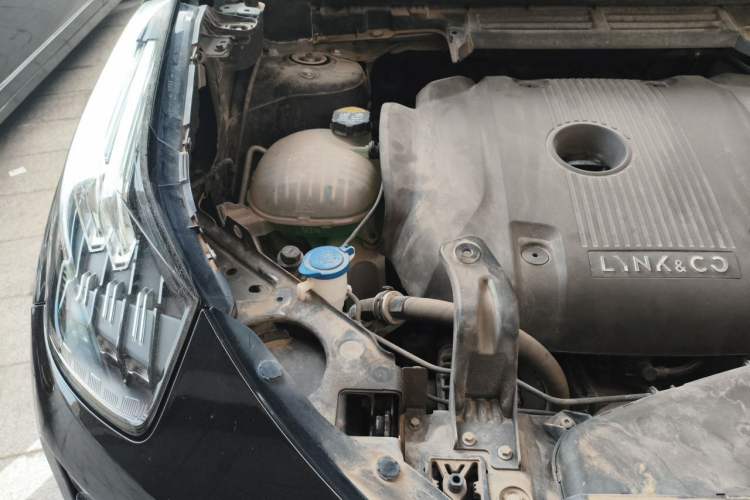 Used Lynk & Co 01 2018 2.0T Two-Wheel-Drive + Version Engine Bay Right